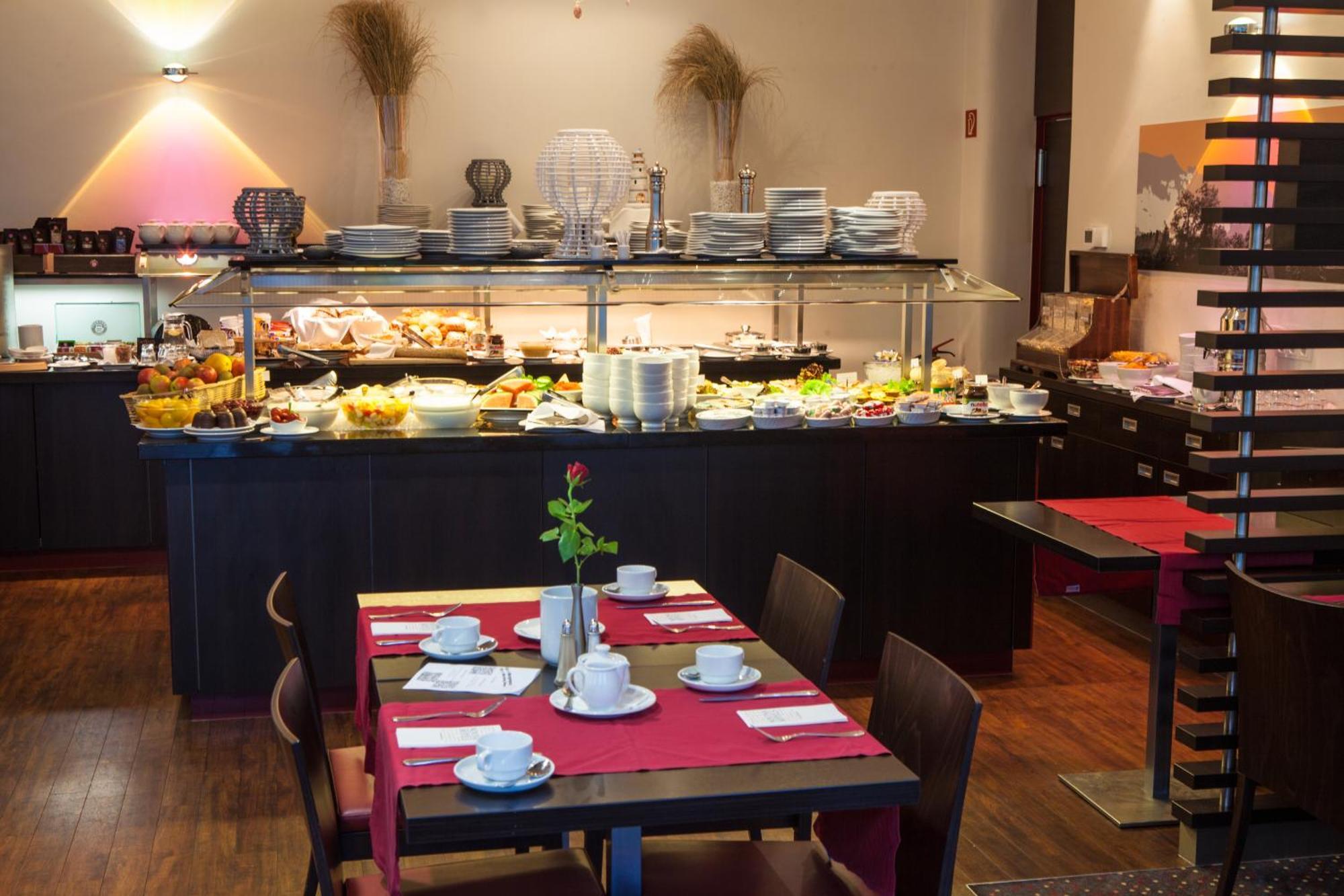 Novina Hotel Tillypark Nürnberg Kültér fotó